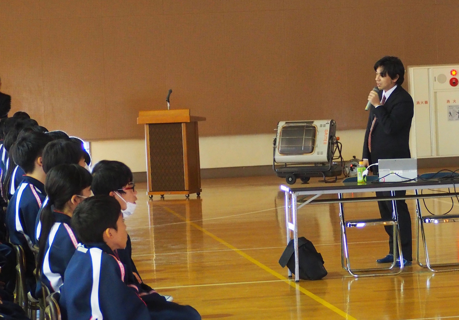 「スマホ・インターネットの安全な使い方」と題して千葉県香取市立小見川中学校で啓発講演を実施いたしました